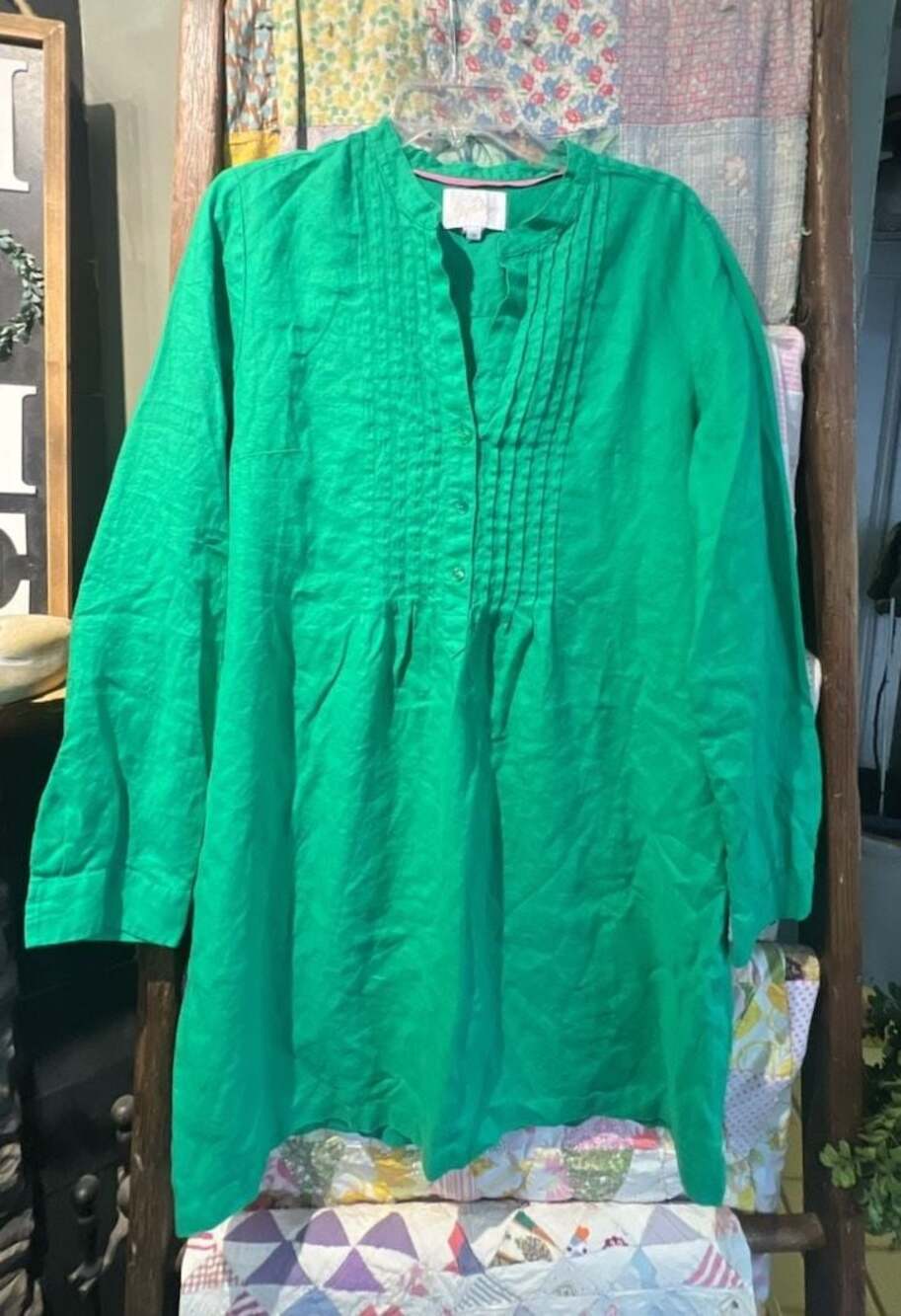 Lilly Pulitzer Green Linen Tunic Dress with Pleated Front and Button-Down Closur
